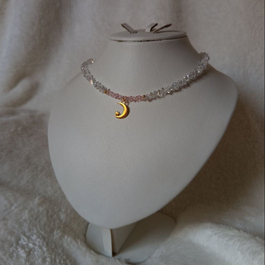DREAMY GOLDEN MOON necklace