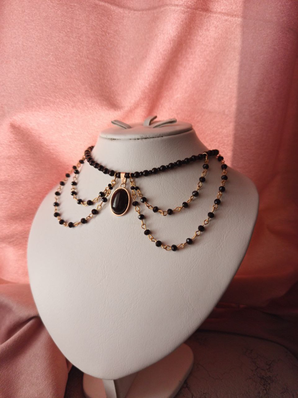 THE STOLEN NECKLACE ( Black water edition )