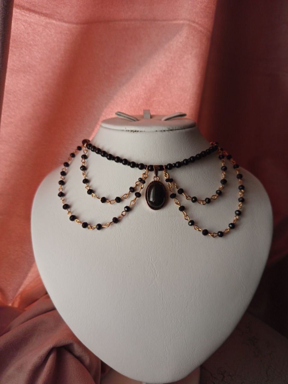 THE STOLEN NECKLACE ( Black water edition )