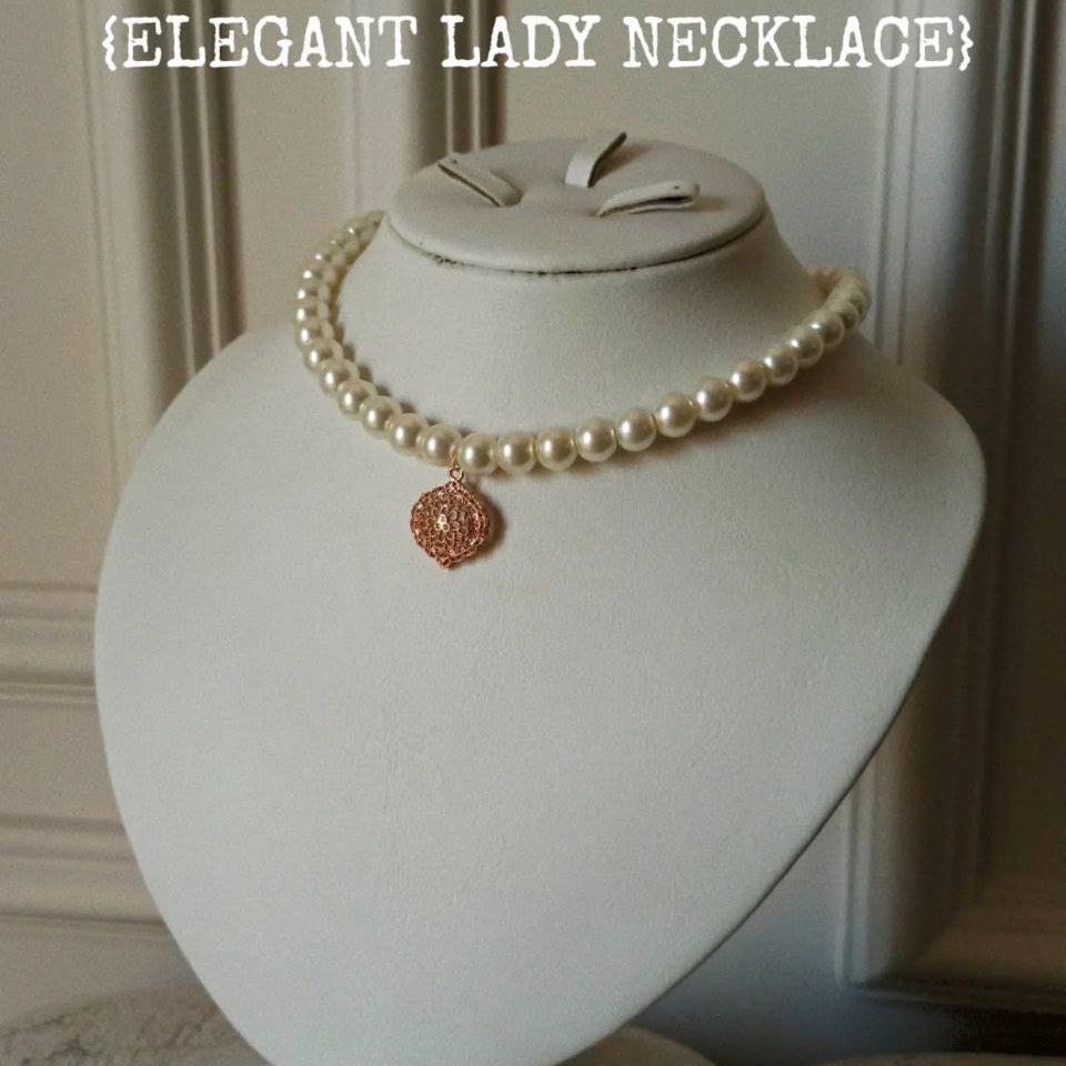 ELEGANT LADY necklace