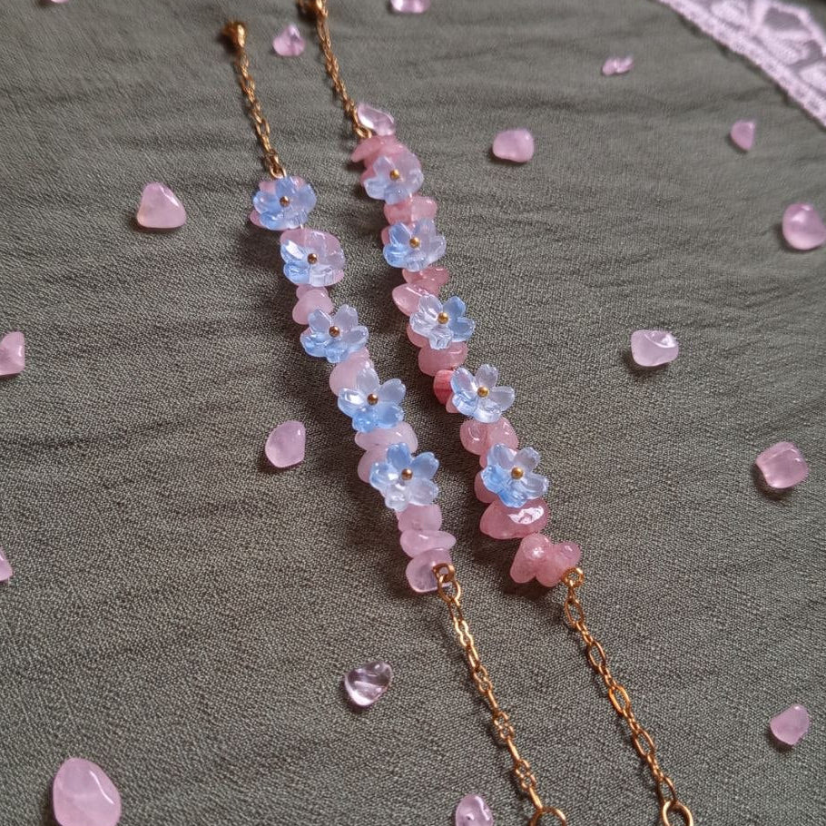 WHIMSICAL Blue flower bracelet