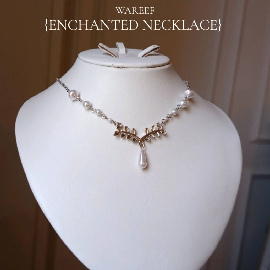 ROYAL ENCHANTED necklace